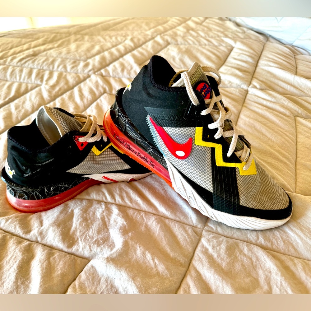 Nike Space Jam x LeBron 18 Low EP 'Sylvester x Tweety', Mens Size 9